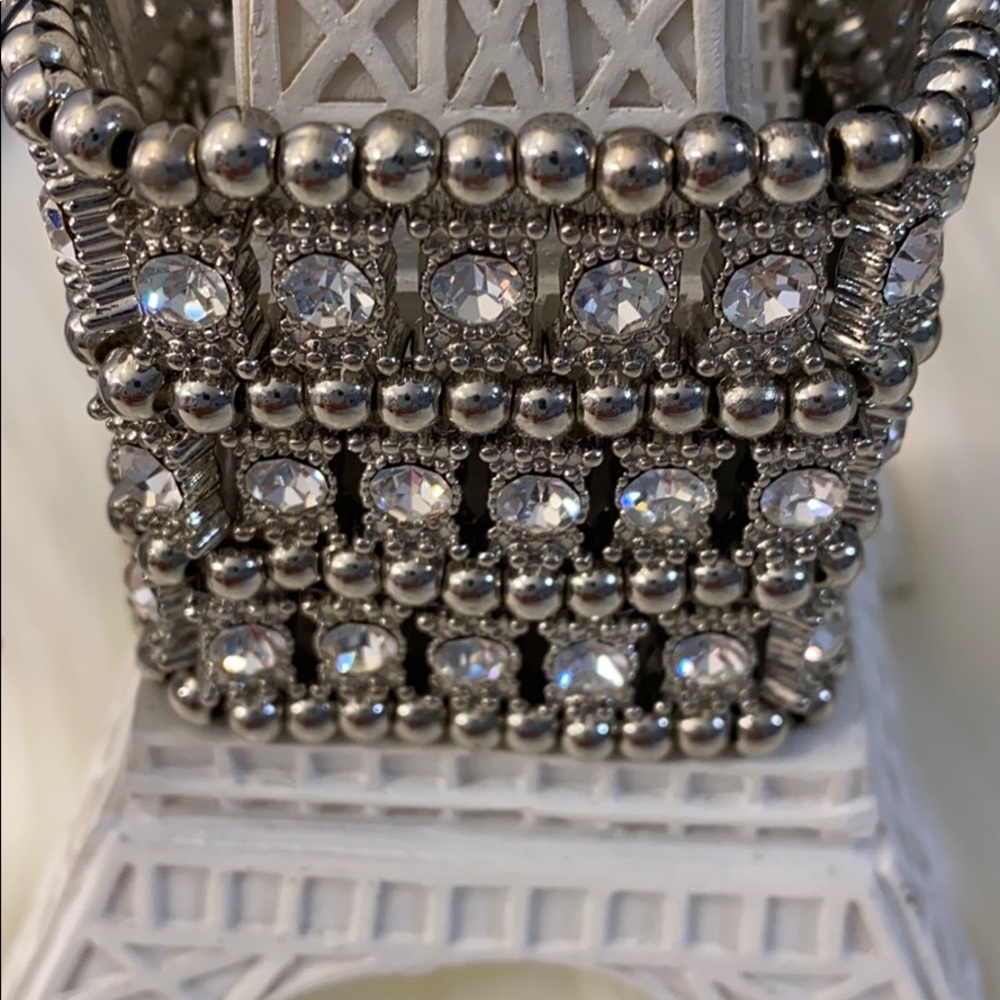 STUNNING Chico’s bracelet